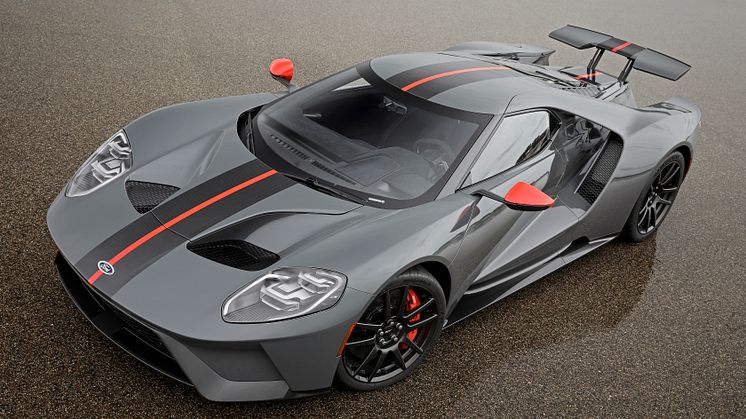 Ny nedbarberet Ford GT rammer asfalten 