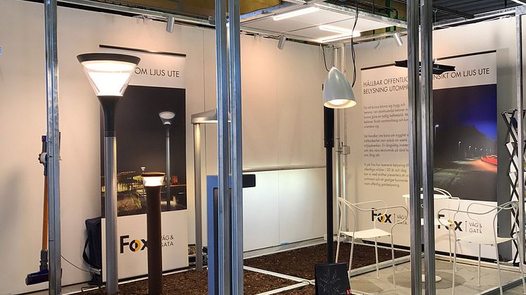 Fox Design monter på mässan