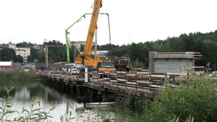 En dag med bygget av Tvärbanan