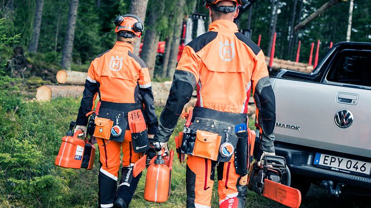 Technical Extreme, Husqvarnas mest avancerade skyddskläder för yrkesmän, lanserar nu en mycket efterlängtad skogsjacka i damstorlek!