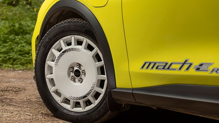 2023 FORD MACH-E RALLY  (8)