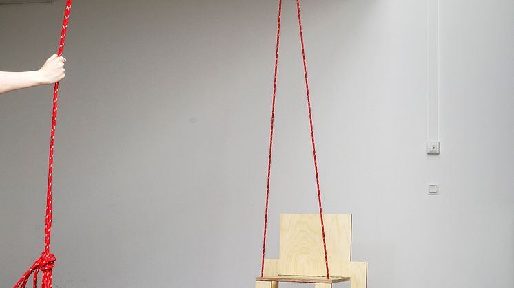 Bella Tapper - I Don't Chair