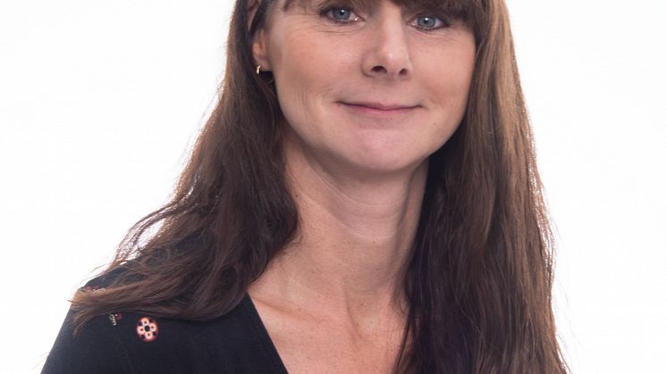 Sara Hoff, kommunikationschef