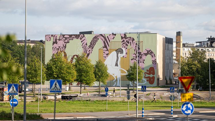 Heidi Katajamäki & Veera Inkeri, "Rantavesien haaveilija" (2023), Lahti. Kuva: Ilkka Vuorinen