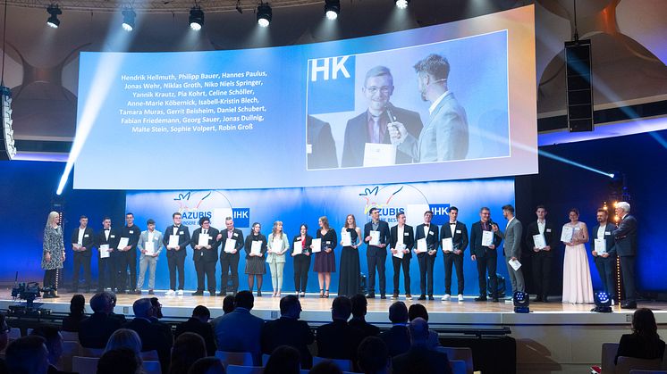 DIHK_Bestenehrung Top-Azubis 2022_Georg Sauer_HC Plambeck