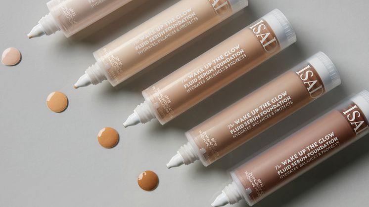 IsaDora launches microbiome-friendly serum foundation with probiotics for a natural glow.