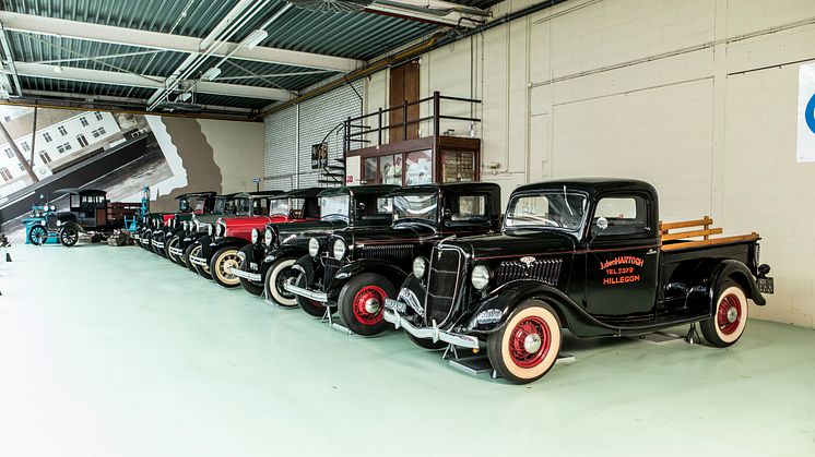 Én mand og 220 klassiske Ford-modeller