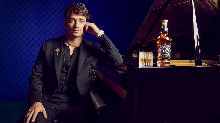 Charles Leclerc ist neuer Markenbotschafter von Chivas Regal