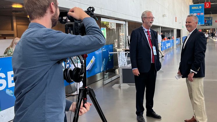 Oceanology International 2024 (Oi24) at ExCeL London will feature enhanced video interviews and content in partnership with Marine Technology Reporter (MTR) and Marine Technology TV. Pictured (right) is Greg Trauthwein, Publisher and Editor of MTR