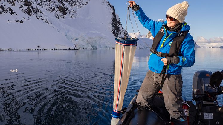 Science_Antarctica_HGR_161003_Photo_Espen_Mills.JPG
