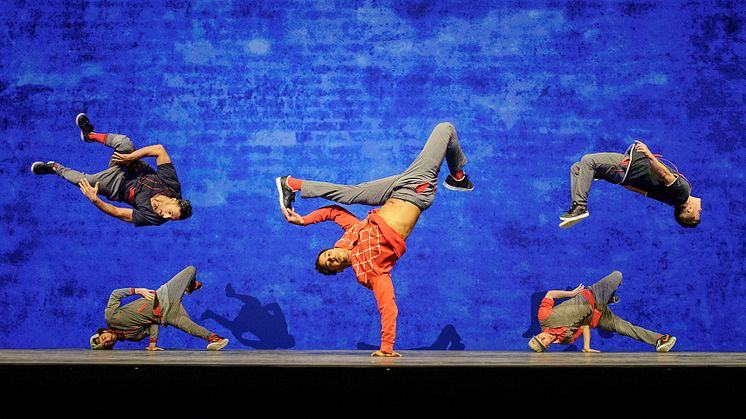 Flying Steps, fyrfaldiga världsmästarna i breakdance i showen Red Bull Flying Bach på Malmö LIve 30 september. Foto: Daniel Mathieu 