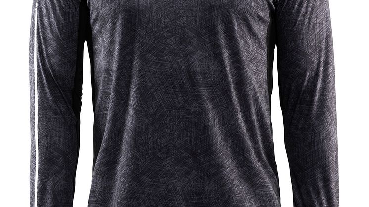 Mind long sleeve tee (herr) i färgen line black. Finns även i färgen black.