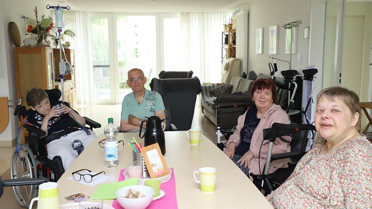 Fühlen sich wohl in Schrecksbach: Angelika Soldan (von links), Werner Eckhardt, Rosemarie Schacht und Beate Geiß