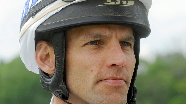 Svårt skadad för ett år sedan – nu rider han Grand National