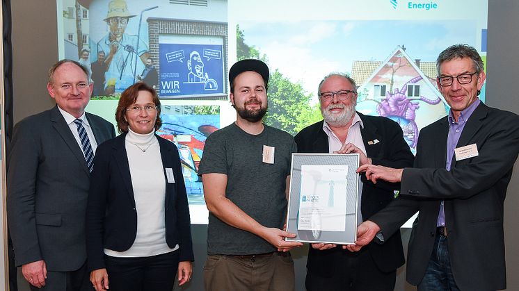 Freuen sich über das Engagement (v. l.): Dr. Stephan Nahrath, Geschäftsführer WWE, Jurymitglied Heidi Berthold, Sven Niemann, Bernhard Schaefer, stellv. Bürgermeister Paderborn, und Karl-Heinz Schäfer, Geschäftsführer Verkehrsverein Paderborn.       
