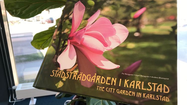 Boken Stadsträdgården i Karlstad släpps 24 april. 