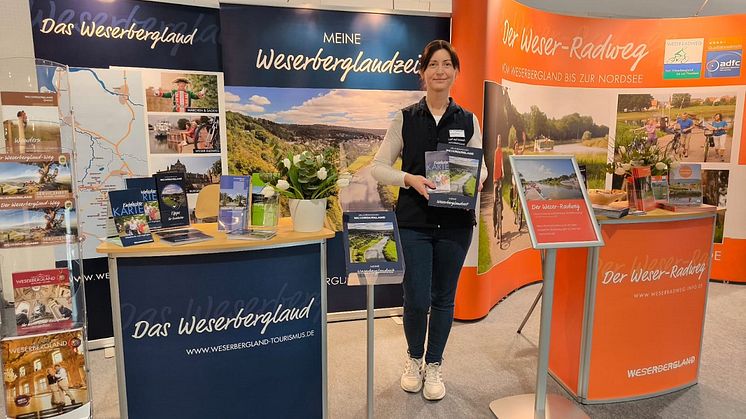 Dorina Brunke vom Weserbergland Tourismus e.V. bei der ABF-Messepräsentation des Weserberglandes