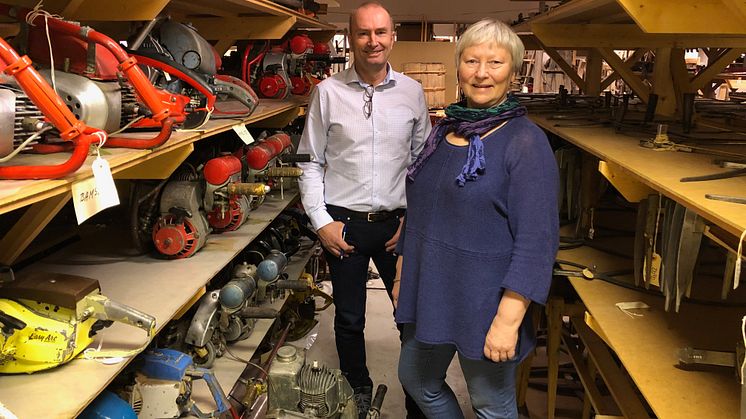 Annos nybygg aktualiserte behov for kunnskap om gjenstandsmagasiner. - Et behov som mange deler med oss. Vi er overveldet over responsen på seminaret, sier adm.dir. Sven Inge Sunde og leder for bevaringstjenesten, Vigdis Vingelgaard.