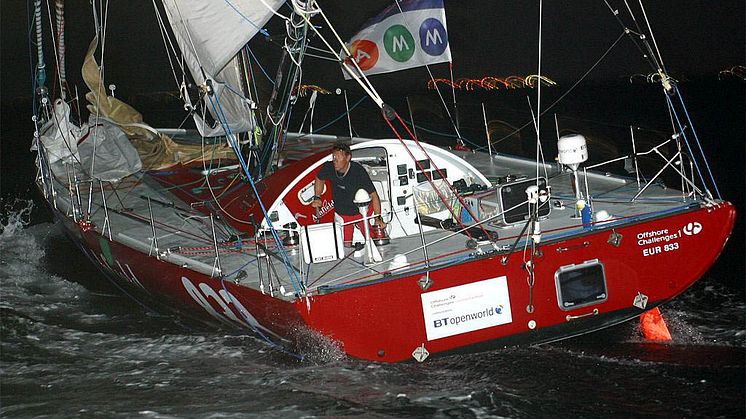 Hi-res image - Inmarsat - New Inmarsat Yachting Ambassador Nick Moloney