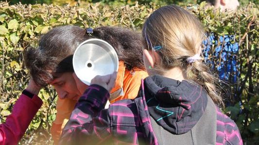 Herbstfest am Sonntag: Irrgarten der Sinne feiert zugunsten von Bärenherz