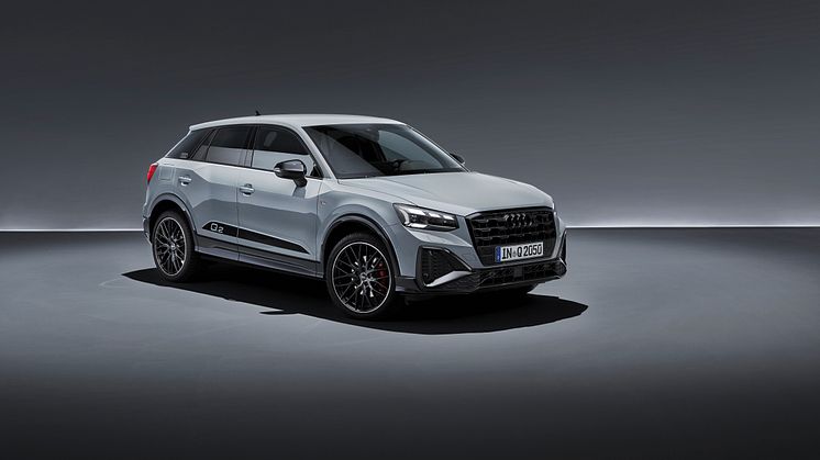 Audi Q2 (Pilegrå)