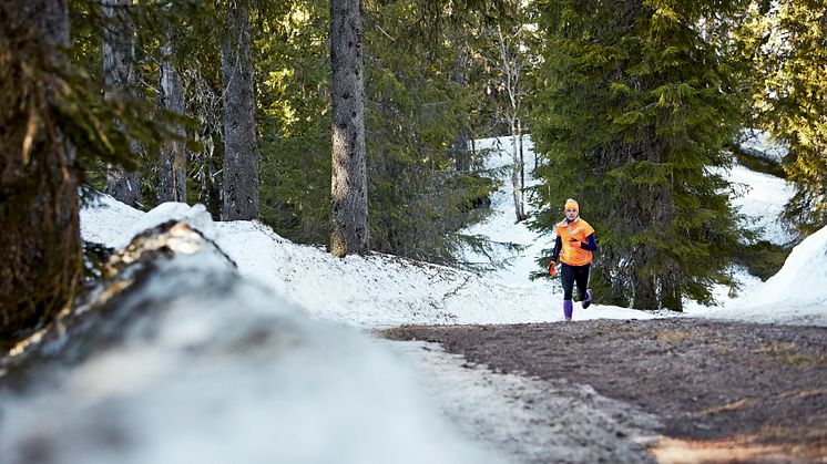 High-visibility running garments just got a serious design upgrade!