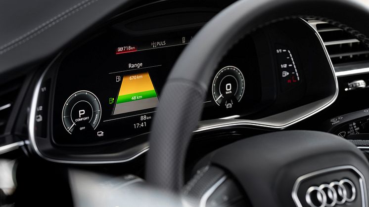 Audi Q8 60 TFSI e quattro (Gletsjerhvid)