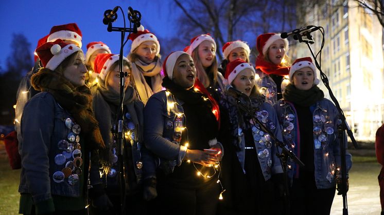 Julegrantenning på Kringsjå Studentby 