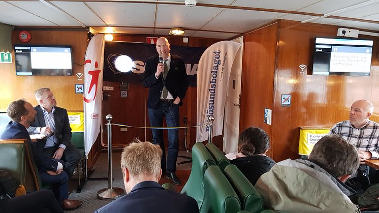 Gustav Hemming (C), Samhällsplanerings- och skärgårdsregionråd på Region Stockholm invigningstalar