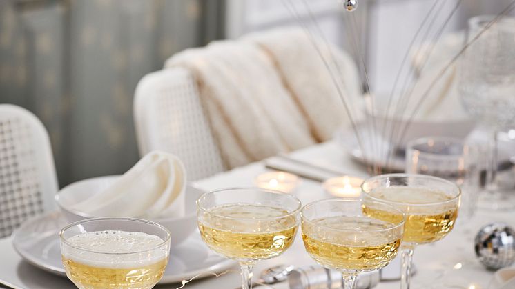 FRÖJDA bakke 49 DKK og champagneglas 4-pak 99 DKK .jpg