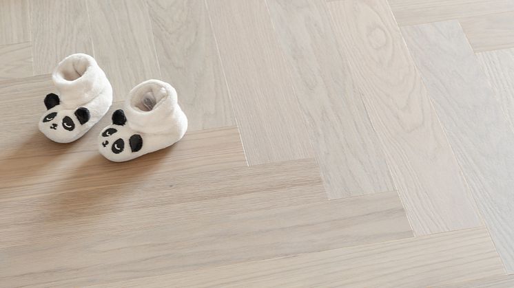 27012_Herringbone_Hardened_Wood_1