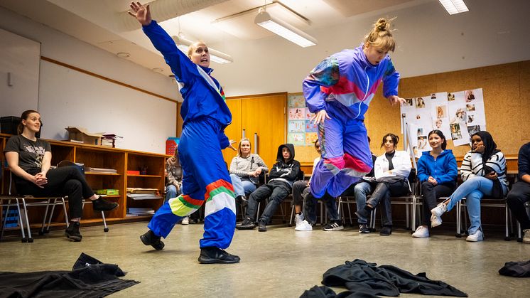 Rasmus Skaremark-Solberg och Cassandra Arnmark i Sch! / Foto: Håkan Larsson
