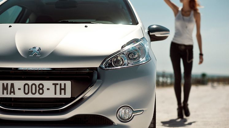 Peugeot 208 - tag styringen