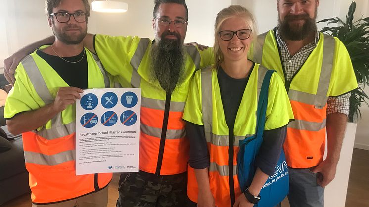 NSVAs medarbetare informerar om bevattningsförbud