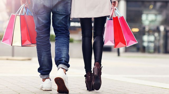 Vårveckan bjuder på vårnyheter och erbjudanden i Piteås butiker.            Foto: Shutterstock