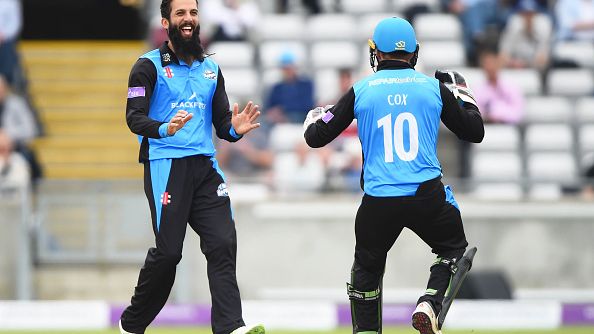 Moeen Ali celebrates a wicket with Ben Cox during Worcestershire's win at Warwickshire which secured a home semi final for the Rapids for the second consecutive year - Getty Images