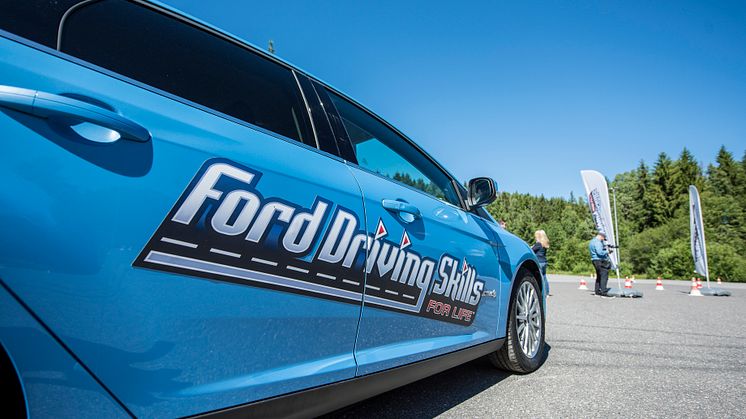 Fra pressekonferansen hvor Ford Motor Norge og forsikringsselskapet If lanserer et unikt opplæromgsprogram for unge sjåfører Ford Driving Skills for Life