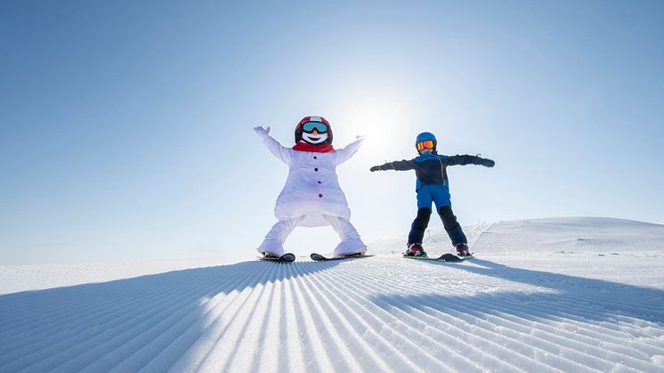 Kjør trygt og sikkert med SkiStar denne vinteren: Tips og råd for en god skiopplevelse 