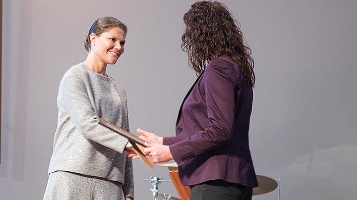 Maria Faresjö tog emot pris från Kronprinsessan Victoria