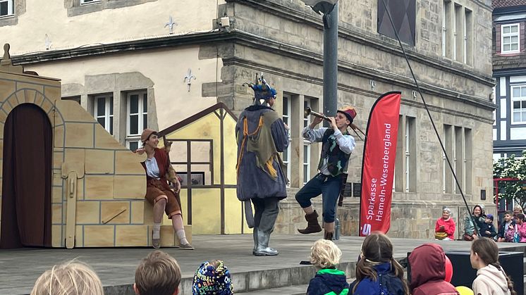 Musical RATS Premiere 2025_Szene über die Weser.jpg