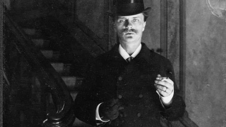 Stadsbiblioteket & Malmö Stadsteater: Möt August Strindberg livs levande!