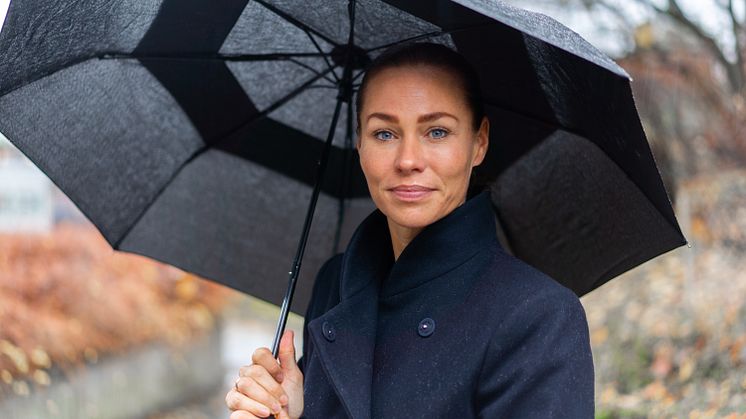 Å leve med konstante økonomiske bekymringer kan gå utover helsa, skriver Cecilie Tvetenstrand, spare- og forbrukerøkonom i Storebrand og programleder i Luksusfellen. 