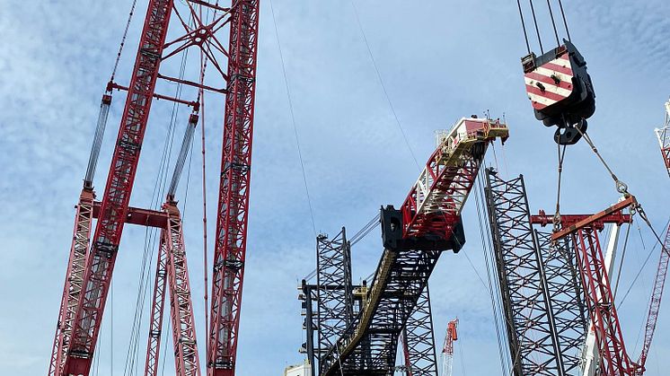 ENABL ensures improved lift for one of the world's largest onshore cranes. Photo: Mammoet.