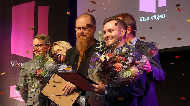 Daniel Malveholm representerade Proton Lighting vid prisutdelningen i Jönköping och tog emot priset som Årets arbetsgivare. Anders Johansson tog emot priset som Årets eldsjäl.