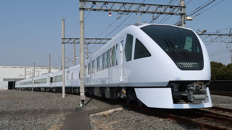 The new Spacia X train