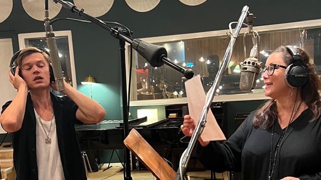 Viktor Norén & Lisa Nilsson i Atlantisstudion