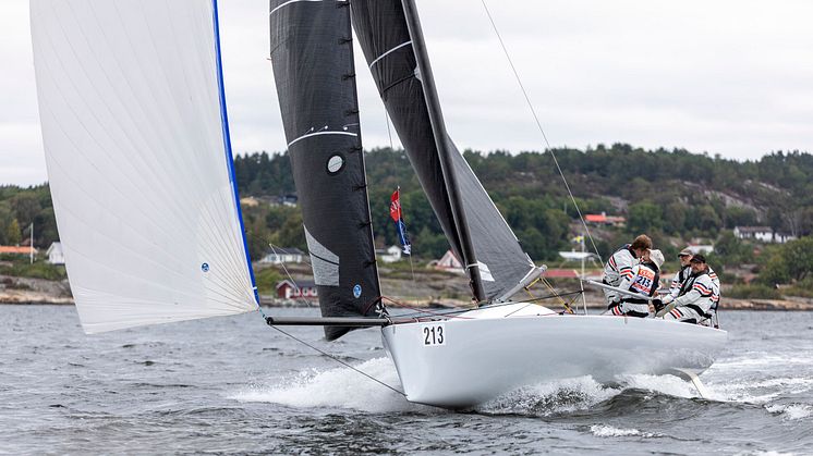 Tjörn runt -23. Startnr 213. Peter Gustafsson. Foto Dan Ljungsvik (1)
