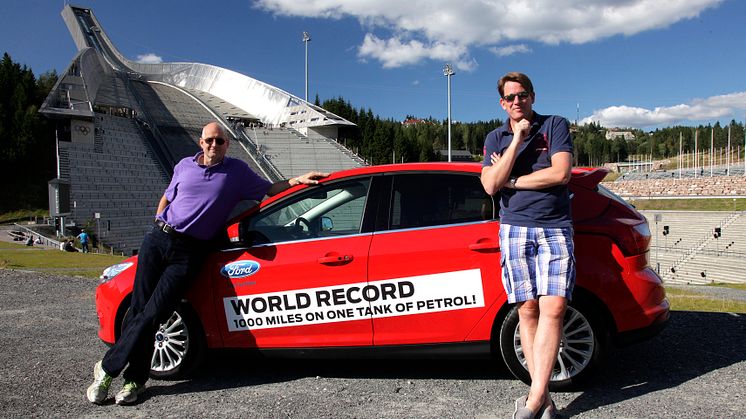 Knut Wilthil og Henrik Borchgrevink satte verdensrekord i økonomikjøring med Ford Focus med den prisbelønte 1.0-liters EcoBoostmotoren