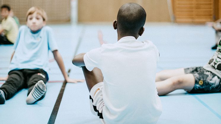 Var tionde idrottsutövande barn kränks av en vuxen