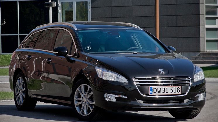 Peugeot 508 henter Beaujolais Nouveau til Danmark